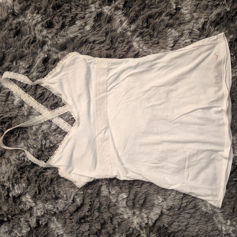 💙7 for $25💙White Hollister tank